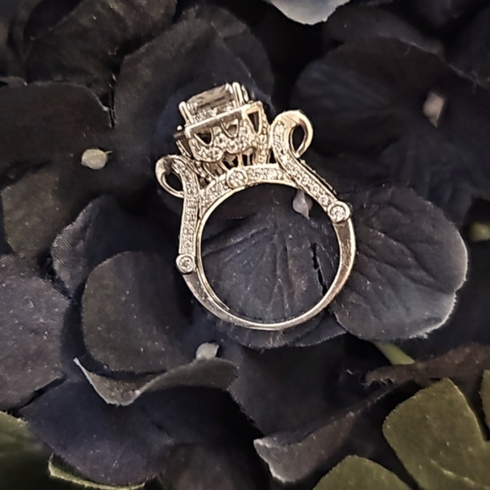Fashion Ring - Costume - Picture 9 of 12